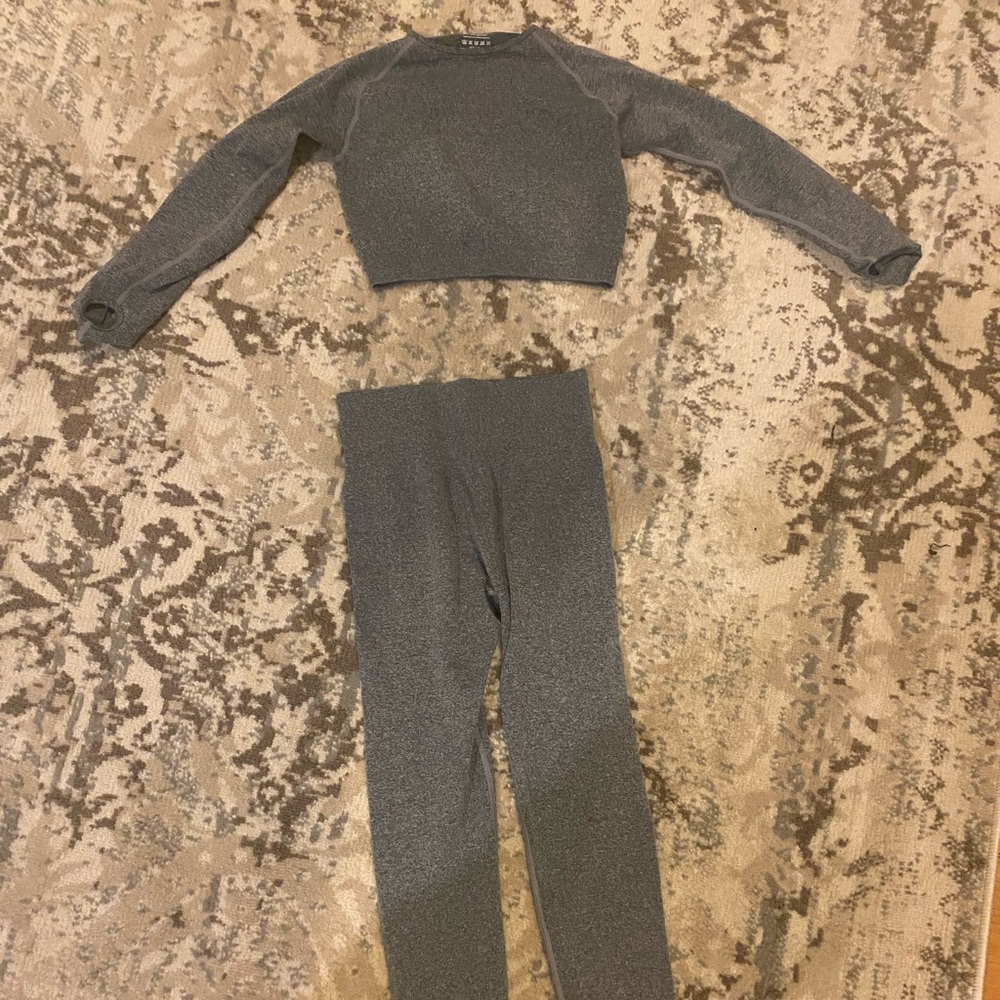 Amazon work out set medium